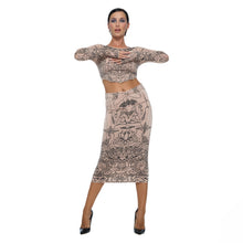 Load image into Gallery viewer, DIVINE ROLL MIDI SKIRT
